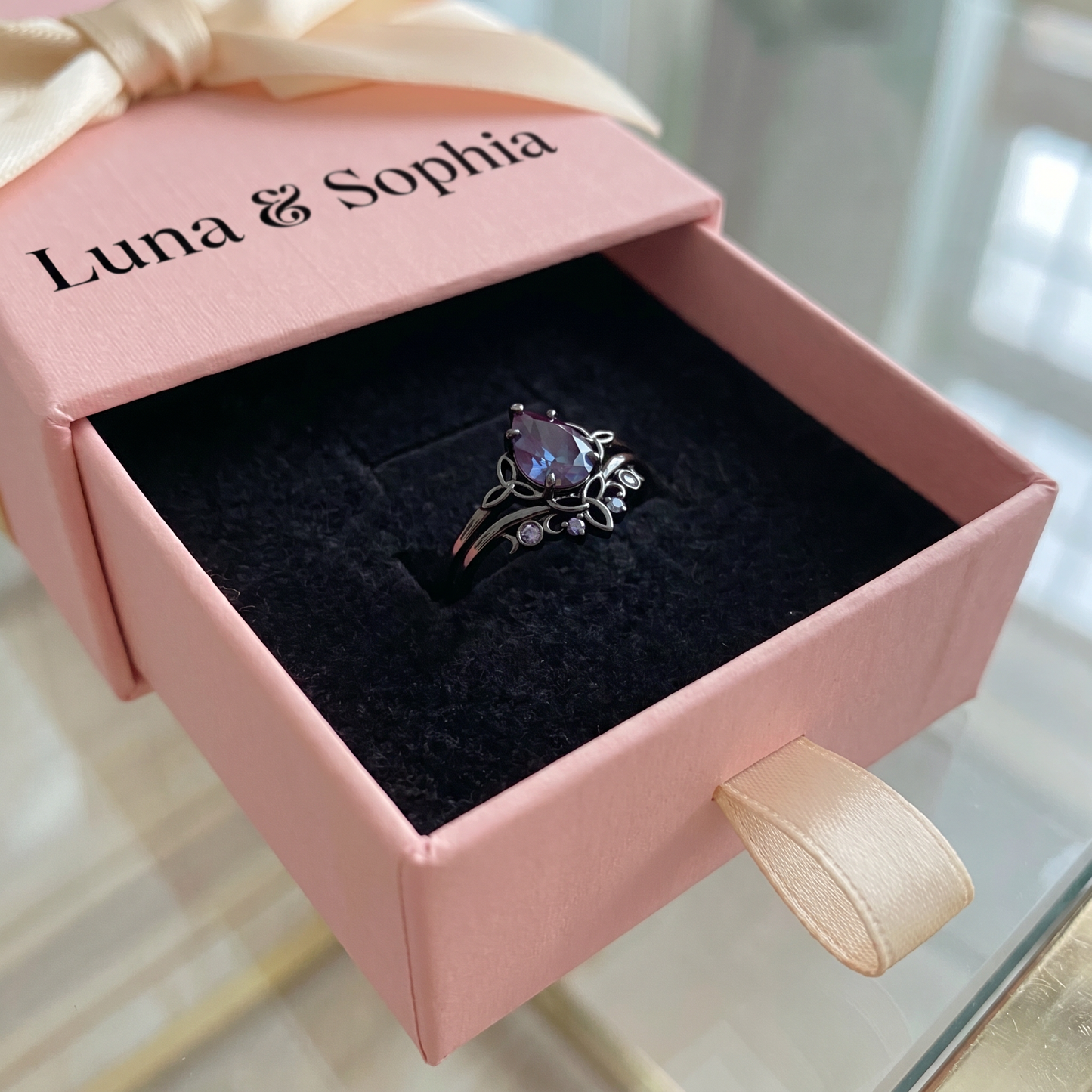 Amethyst Layers Ring | White Gold